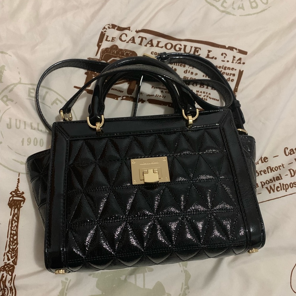 Michael Kors Handbag/Crossbody Bag